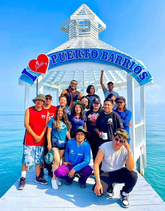 Restaurante Y Hotel “La Pesca” Puerto Barrios Kültér fotó