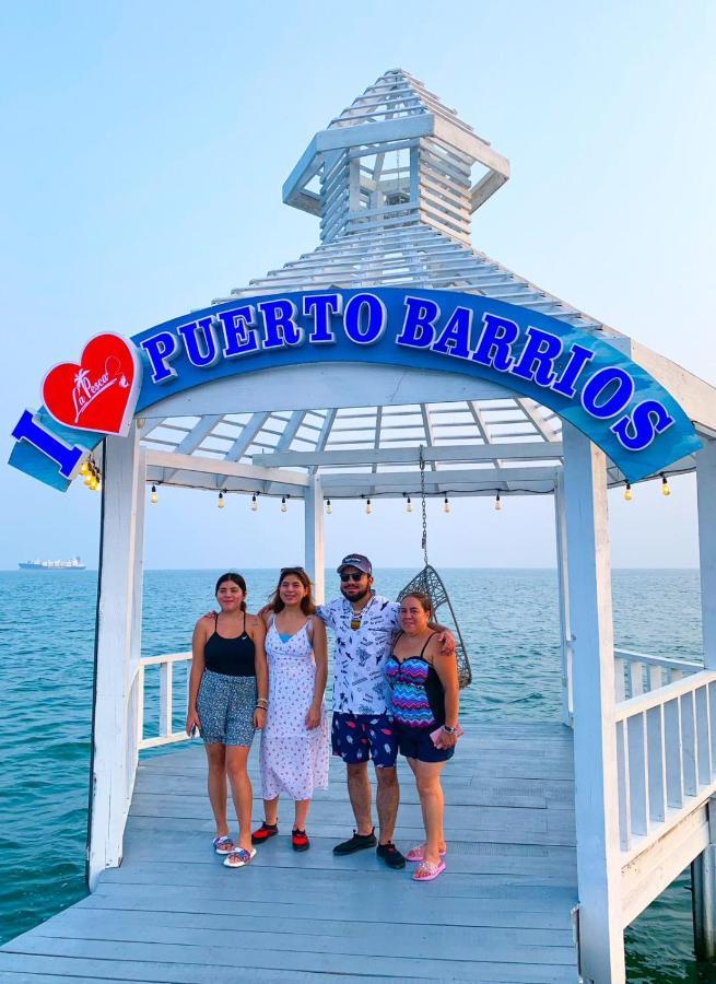 Restaurante Y Hotel “La Pesca” Puerto Barrios Kültér fotó