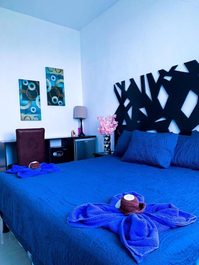 Restaurante Y Hotel “La Pesca” Puerto Barrios Kültér fotó