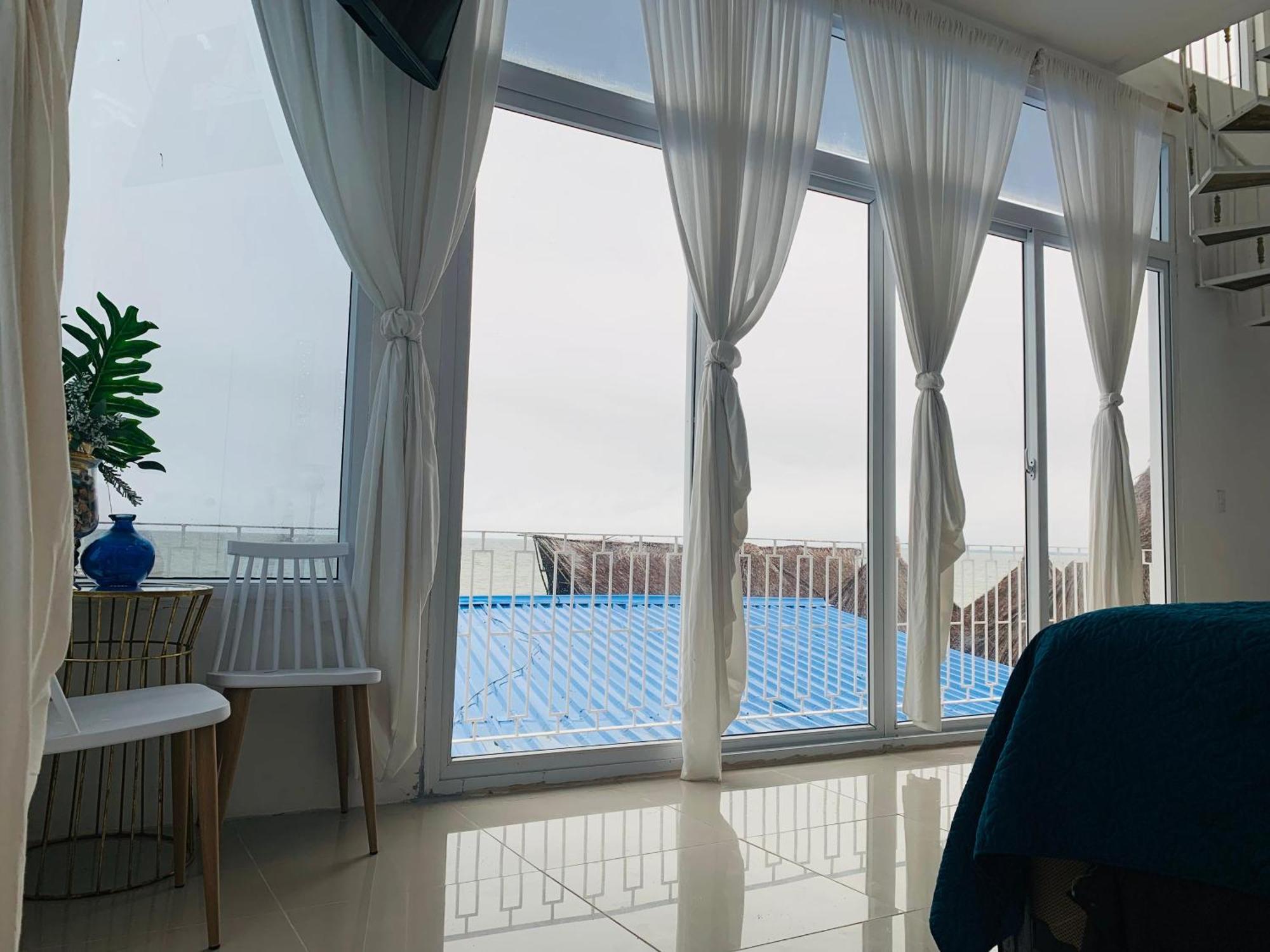 Restaurante Y Hotel “La Pesca” Puerto Barrios Kültér fotó